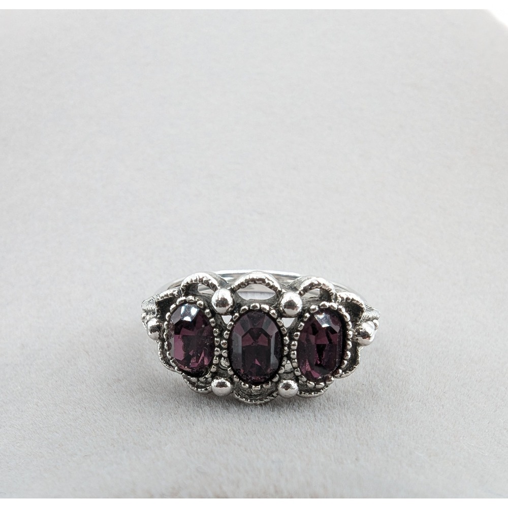 Avon Vintage Silver Tone Purple Rhinestone Three Stone Statement Ring Size 7.25
